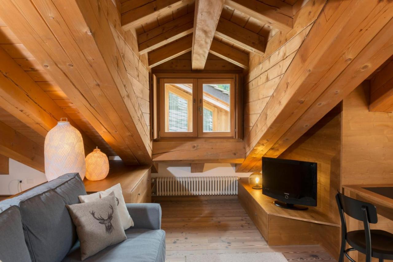 Appartamento Jardin Des Alpes. La Thuile Luaran gambar